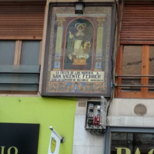 Ceramic panel of Saint Vicent Ferrer at 65 Sant Vicent street