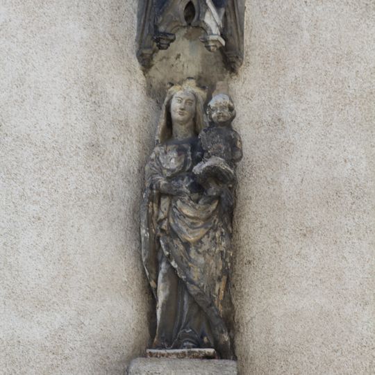 Statue de la Vierge à l'enfant