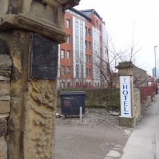 Gate Piers And Flanking Boundary Walls At Entrance To Kingston Terrace