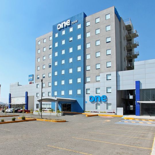 One Queretaro Aeropuerto