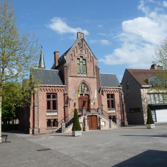 Voormalig gemeentehuis