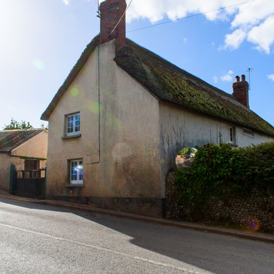 Priddle Cottage  Woodbine Cottage