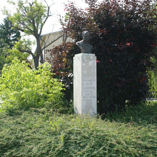 Persönlichkeitsdenkmal Josef Schöffel