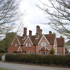 8, 9, 10 And 11, Chenies