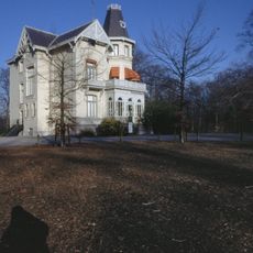 Vrijstaande villa gebouwd in Chaletstijl