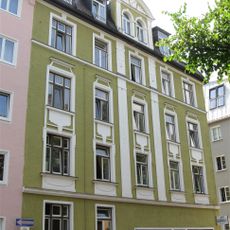 Destouchesstraße 37