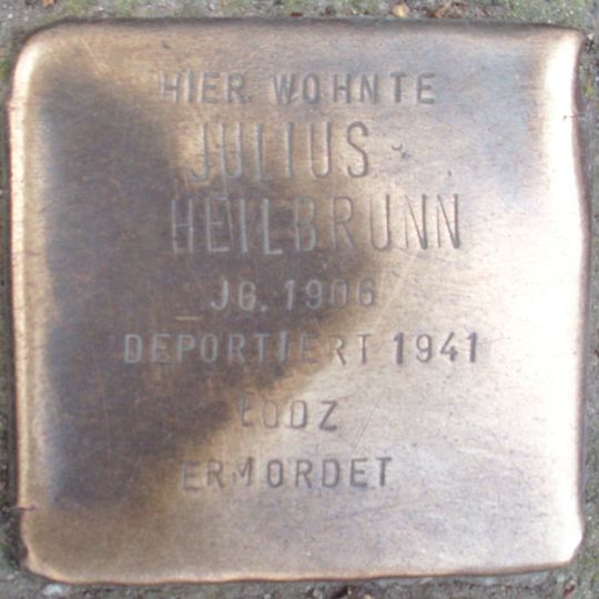 Stolperstein dedicated to Julius Heilbrunn