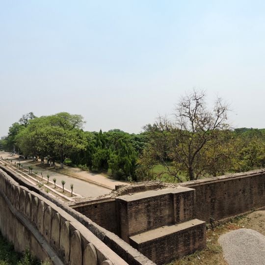 Aam Khas Bagh
