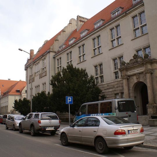 Budynek d. Instytut Elektrotechniczny, ob. bud. A-5 PWr