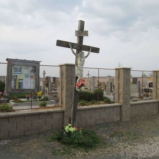 Kříž u Mešna u hřbitova