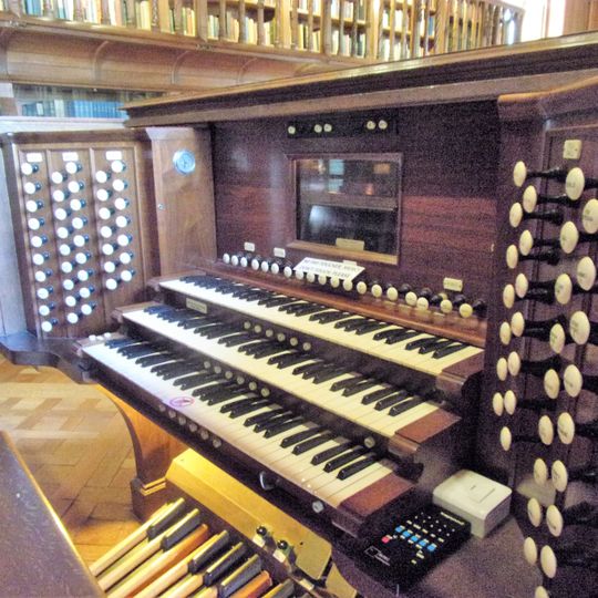 Pipe organ of Candé castle