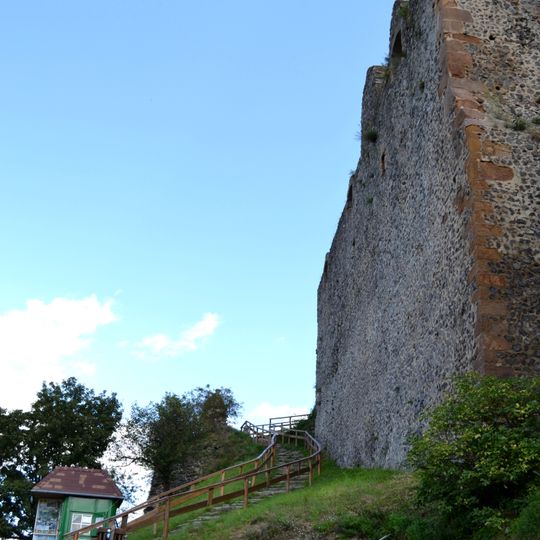 Hrad Šomoška, priestor prístupový