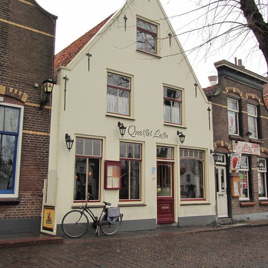 Vingerling 11, Middelharnis