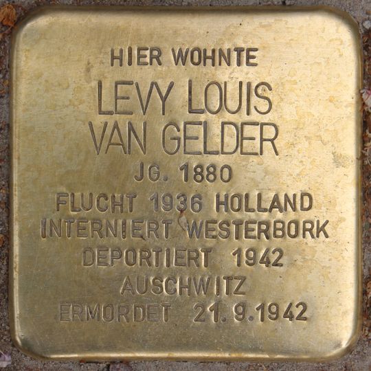 Stolperstein en memoria de Levy Louis van Gelder