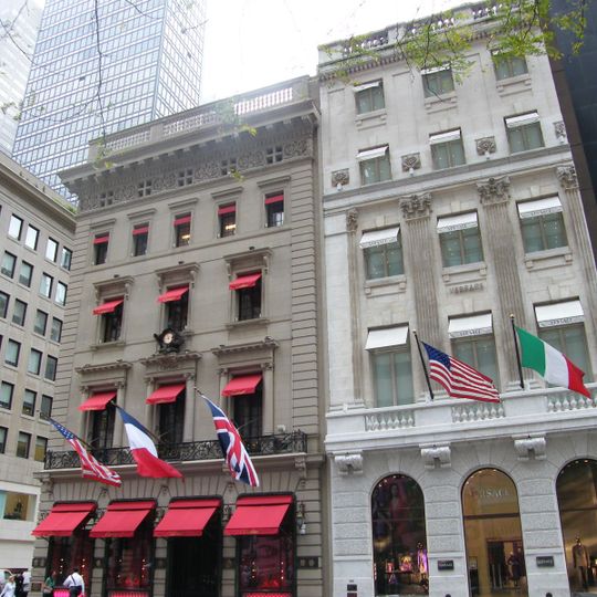 Casas del 647, 651-53 de la Quinta Avenida y 4 de la Calle 52