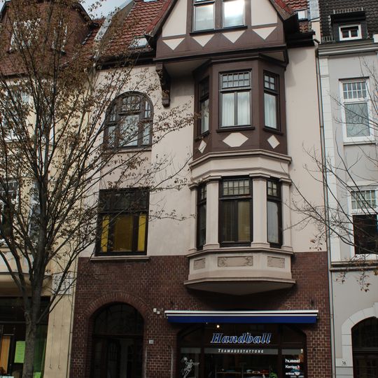 Wohnhaus Reeder-Bischoff-Straße 18