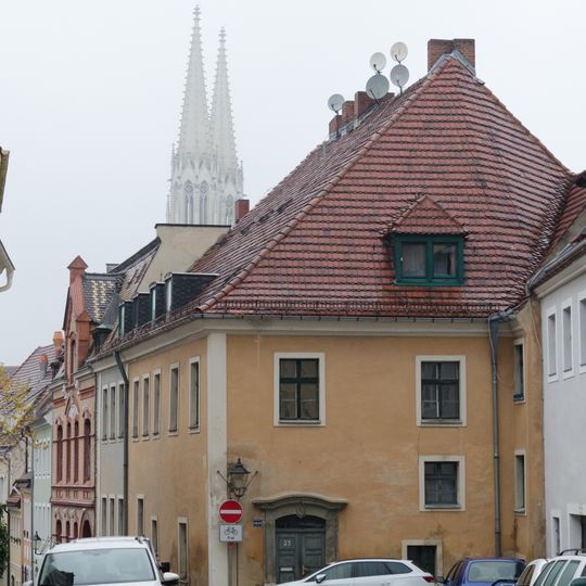 Wohnhaus in geschlossener Bebauung, Eckhaus Kränzelstraße 23