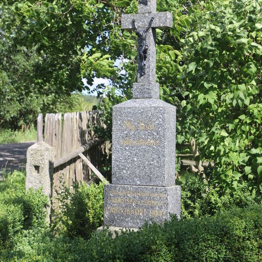 Kříž u hřbitova v Pyšeli