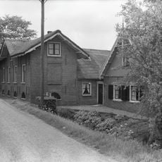 Rondehoep West 40, Ouderkerk aan de Amstel