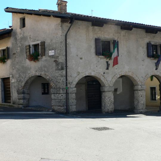 Casa del Trecento