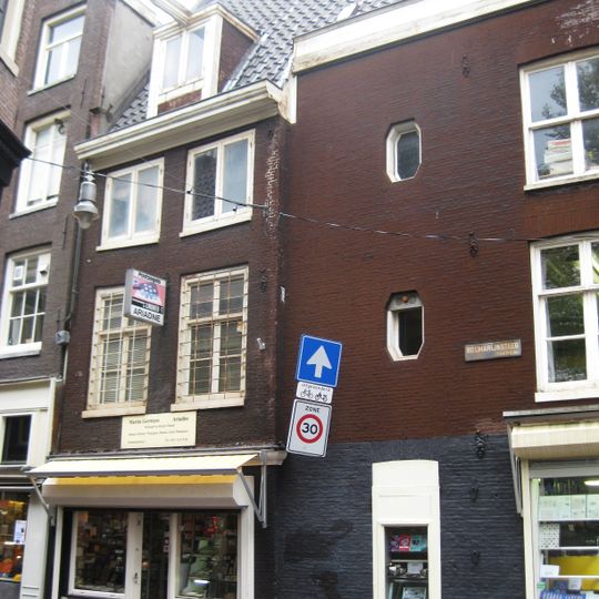 Pand onder dwars dak