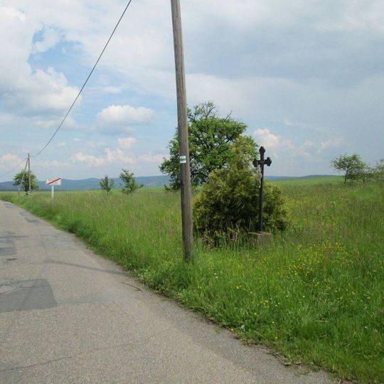 Křiž u Prašného Újezdu