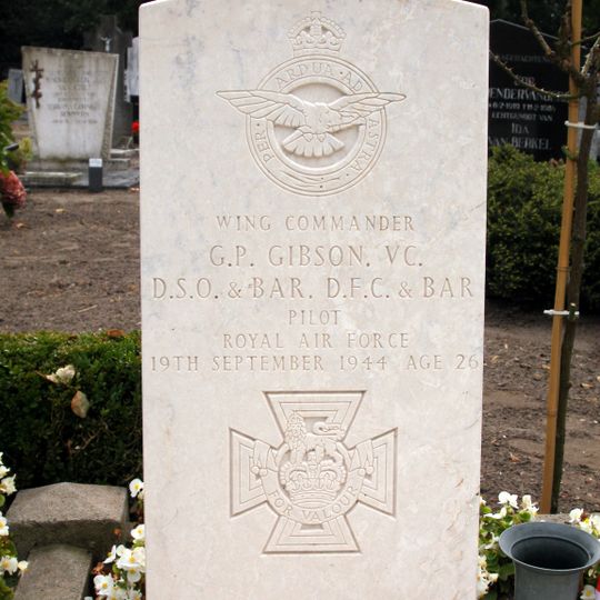 Monument op de R.K. begraafplaats