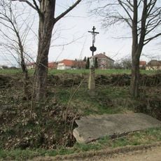 Kříž jižně od Předčic