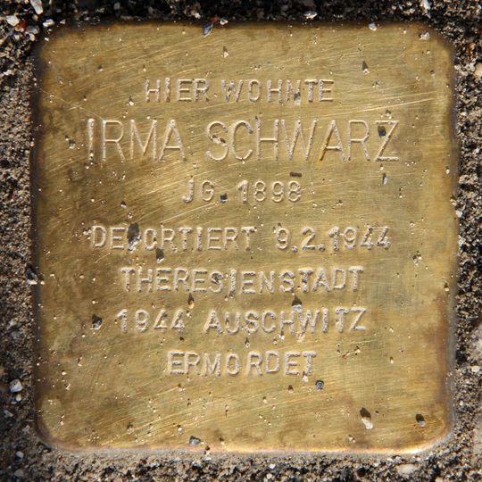Stolperstein en memoria de Irma Schwarz