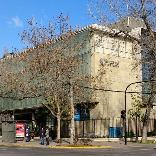 Universidad Finis Terrae
