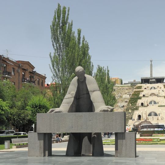 Monument to Alexander Tamanyan