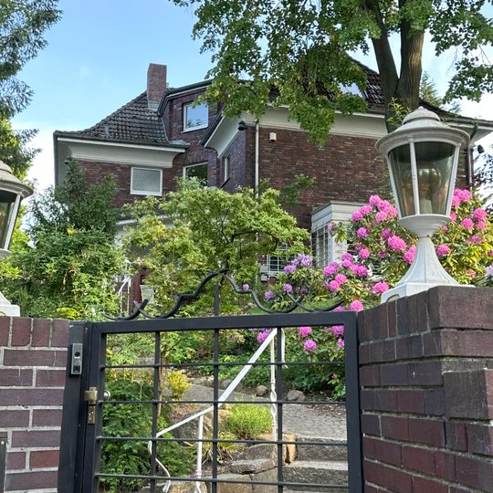 Wohnhaus Sigismundkorso 79A, Am Grünen Zipfel