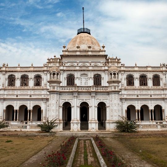 Sadiq Garh Palace