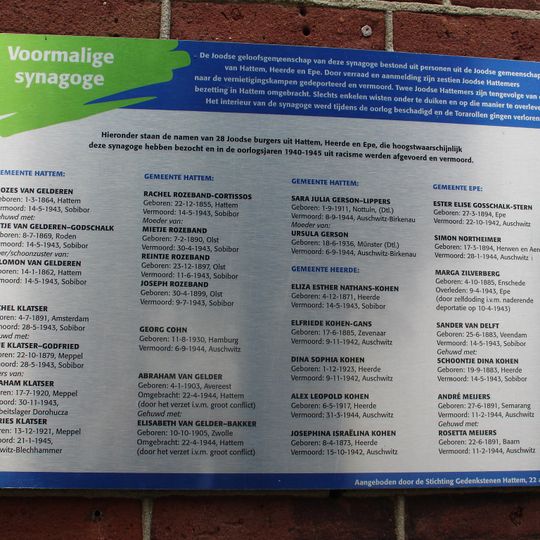Plaquette aan de voormalige synagoge