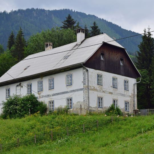 Greiergut, Halltal