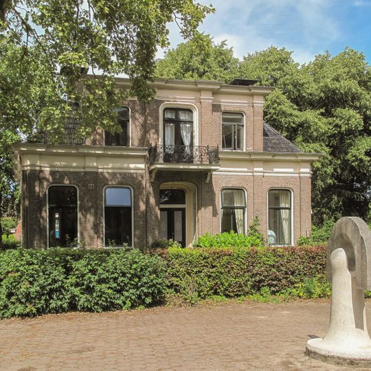 Onderwijzerswoning annex kosterswoning