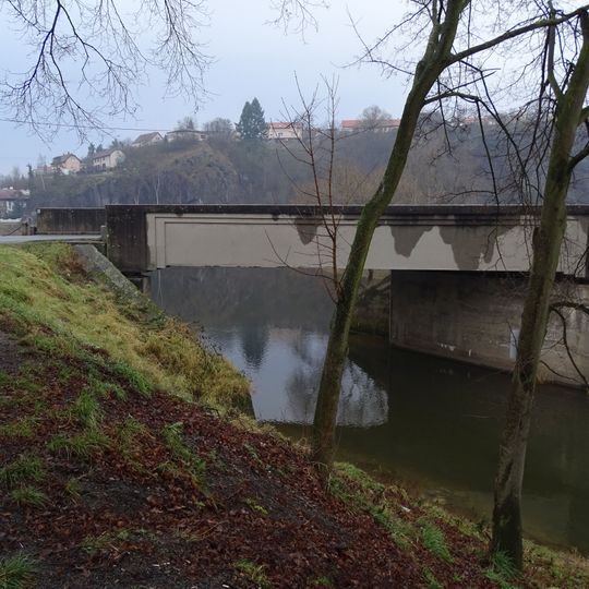 Bridge over the mouth of the Kocába