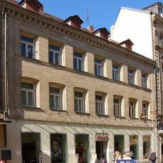 Wohn- und Geschäftshaus