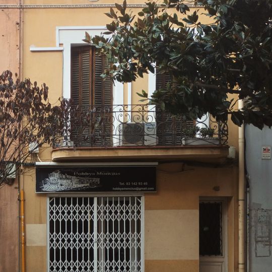 House in carrer Rubió i Ors, 45