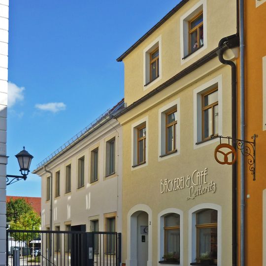 Wohnhaus in halboffener Bebauung, alter Baukörper und Dachstuhl erhalten Marktgässchen 4