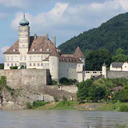 Schönbühel Castle
