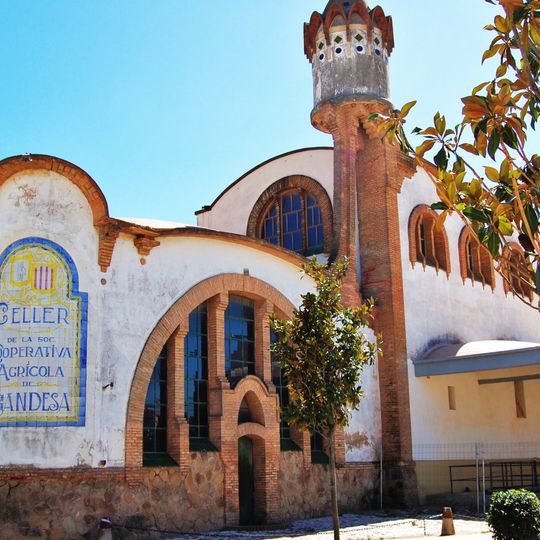 Cooperative Wine Cellar