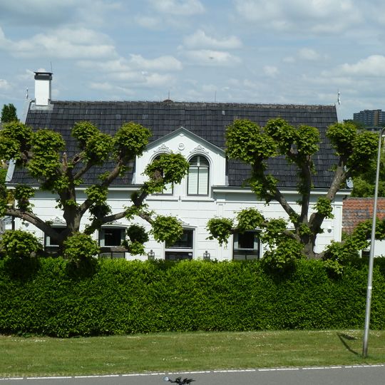 Dwarshuisboerderij