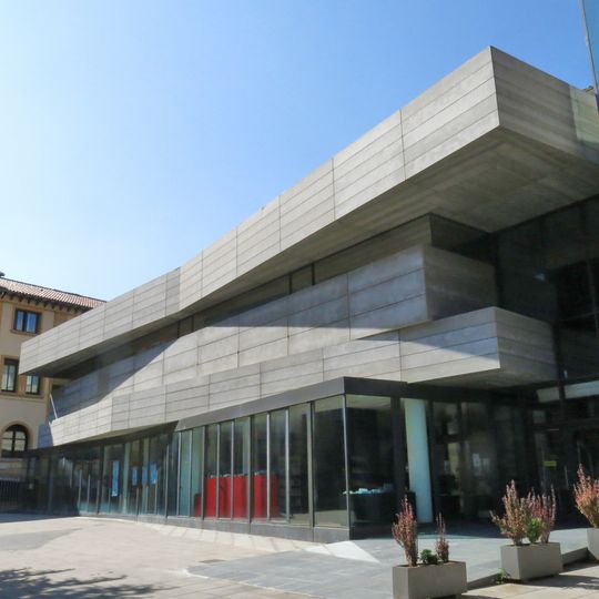 Biblioteca Lambert Mata