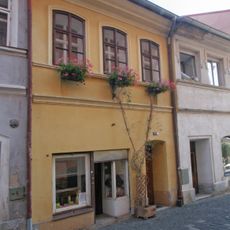 Mírové náměstí 53