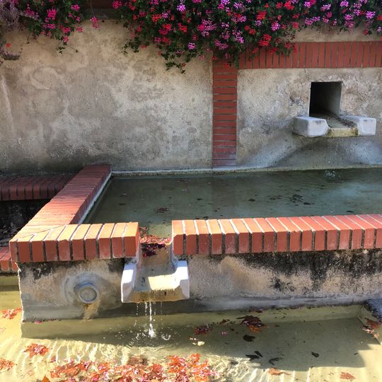 Fontaine de l'église de Beynost