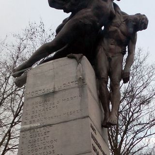 Monument aux aviateurs et aérostiers mort pendant la guerre