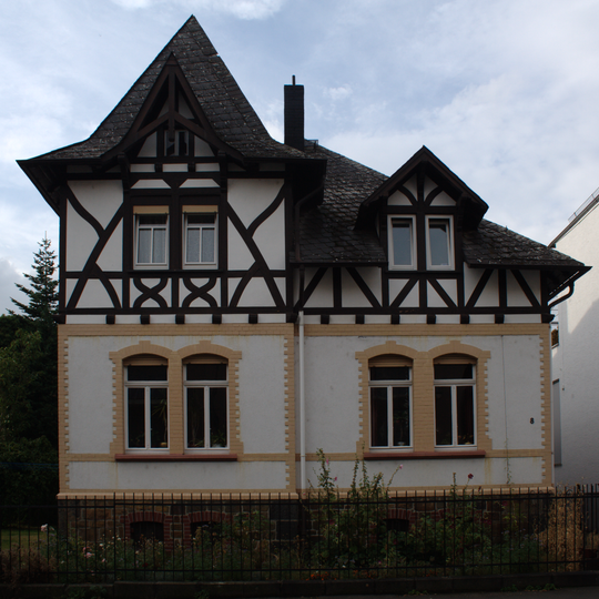 Haus Crednerstraße 8