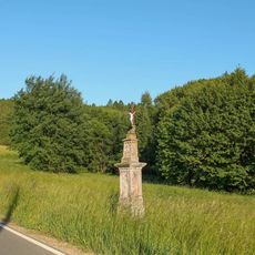 Kříž na okraji Hrabenova u silnice