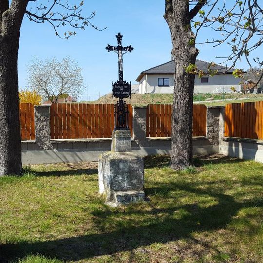 Kříž v Křižatkách